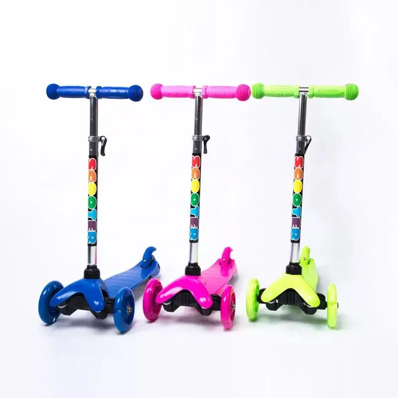 Cheap price 2 wheel front 1 rear 3 PU flashing wheels kick scooter kids