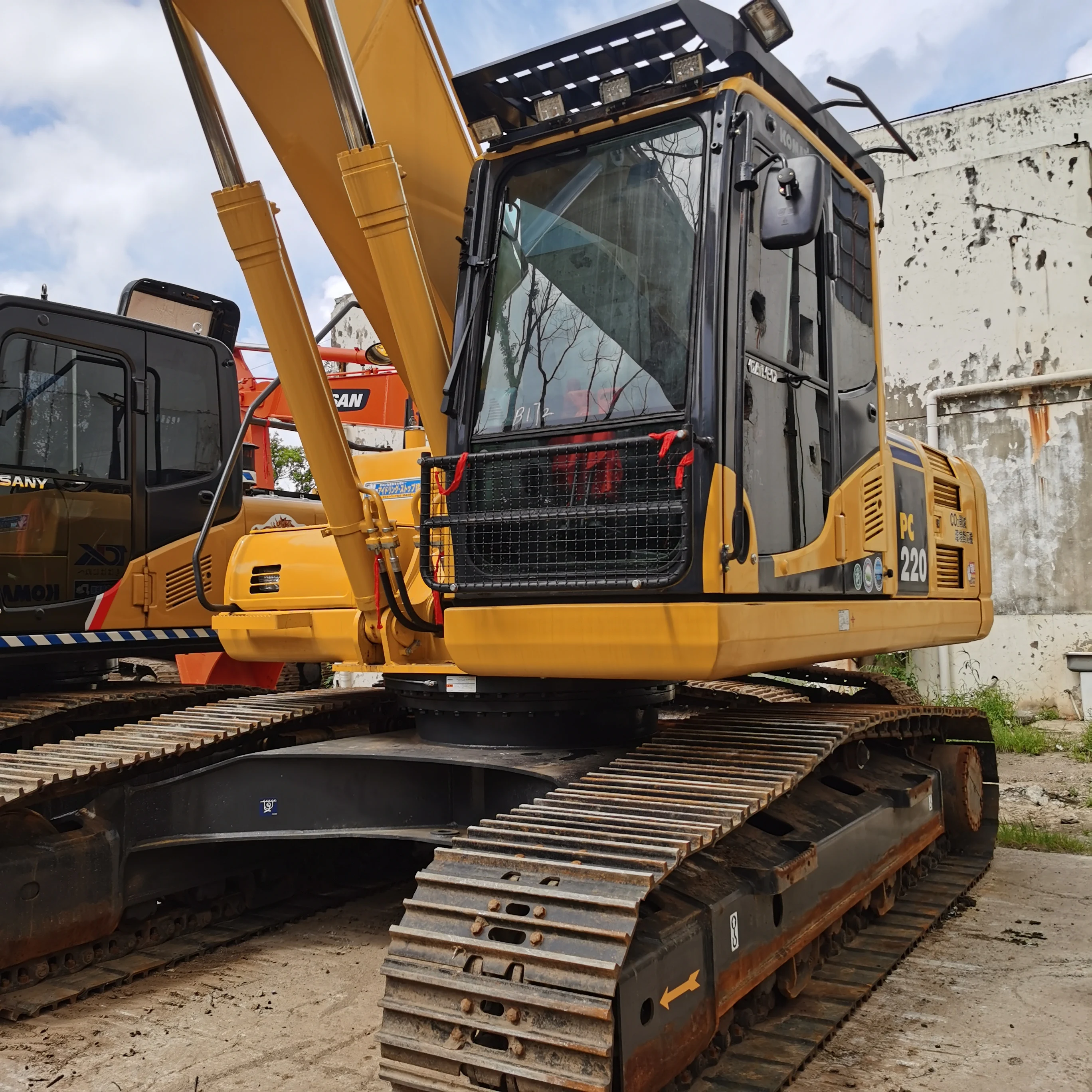 Komatsu PC200