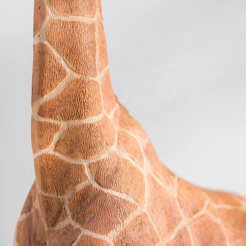 Artificial African animal resin large giraffe statue for shop window display Rural nature style