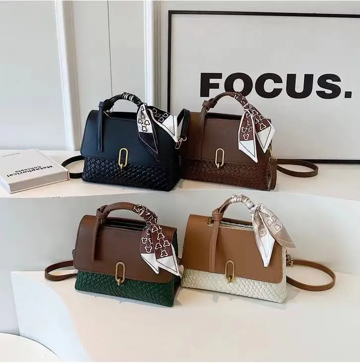 2024 Factory wholesale handbags ladies hand bags with silk scarves small Messenger Bags ladies fashion design purses for women