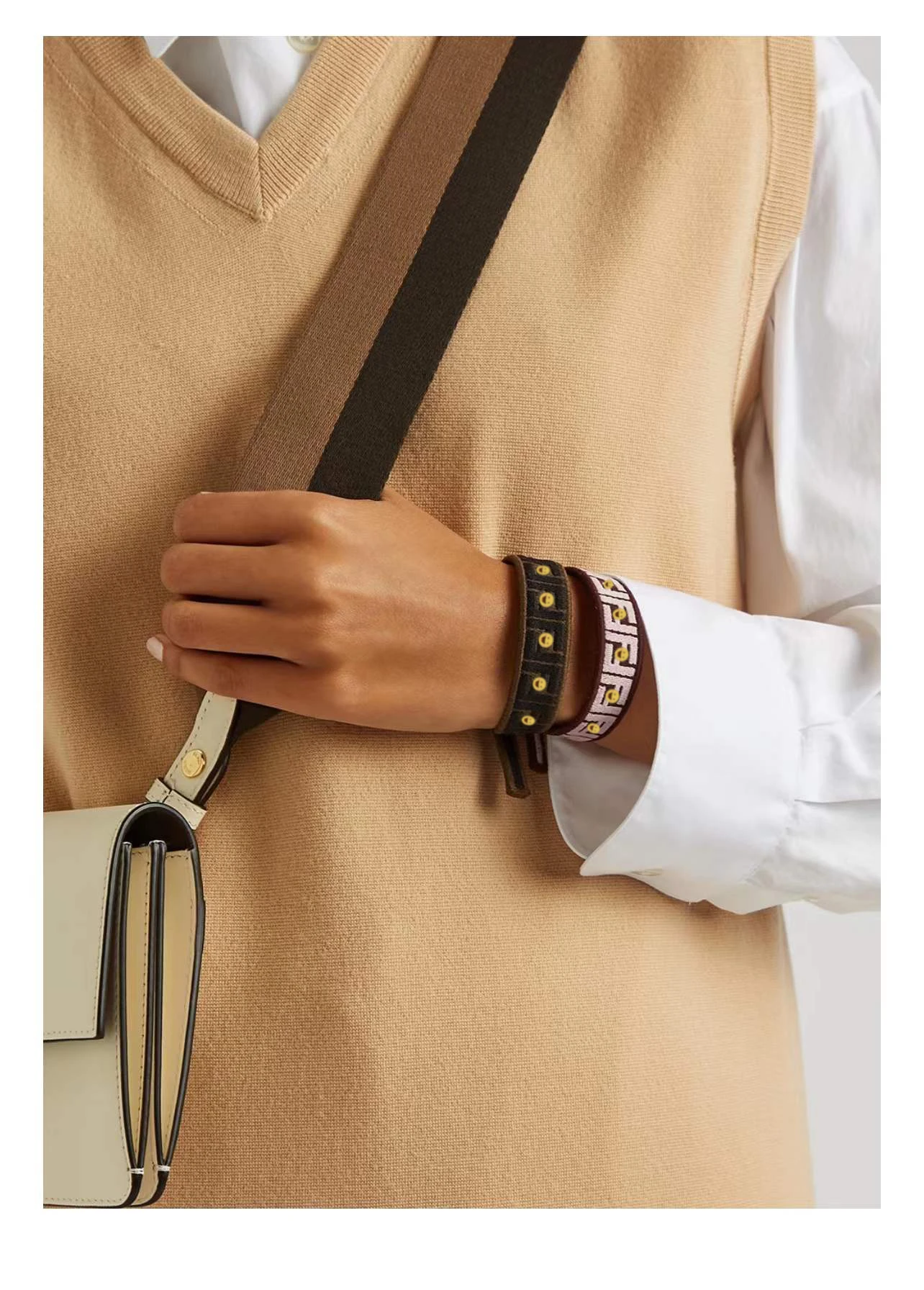 2022 Gold-tone Hardware Adjustable Buckle Fasteni Woven Luxury Brand  FF Logo Jacquard Fabric Bracelet