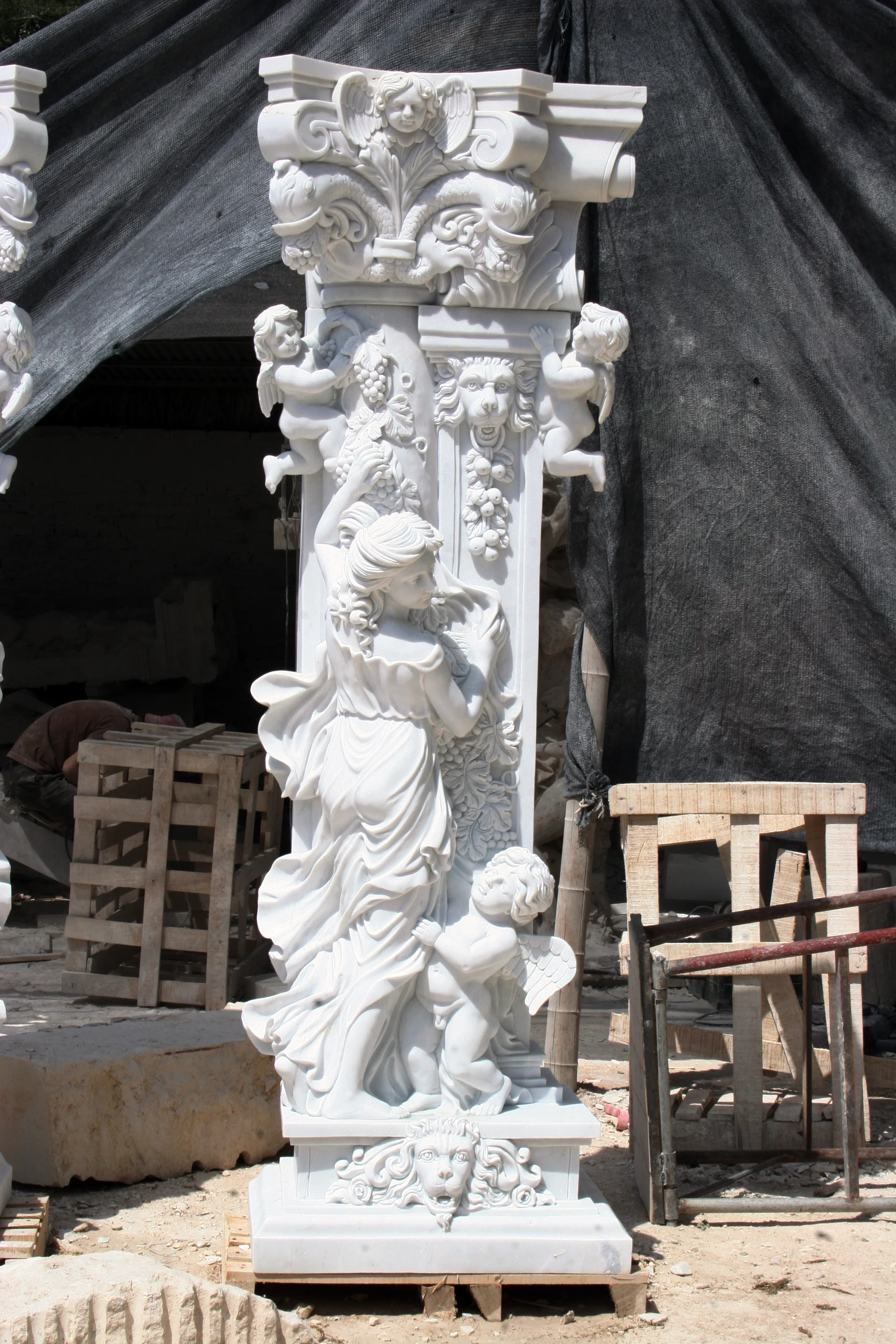 Decorative  Marble Roman  Columns for House Villa Hotel Stone Marble Column