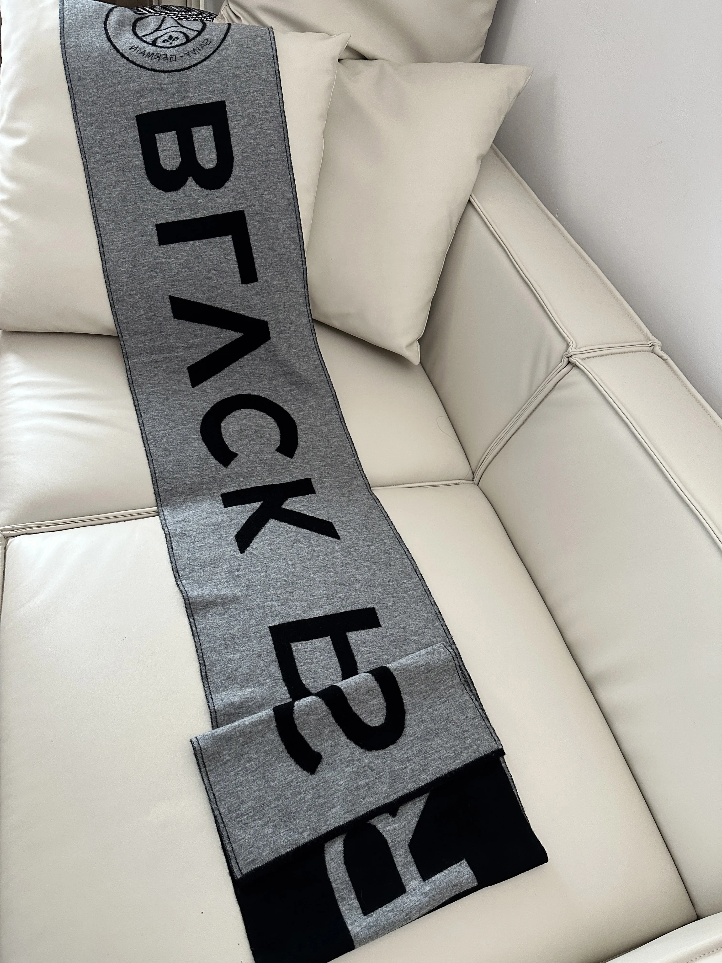 100% wool scarf fashion warm foreign style all-in-one male and female couples winter neck Scarf wholesale