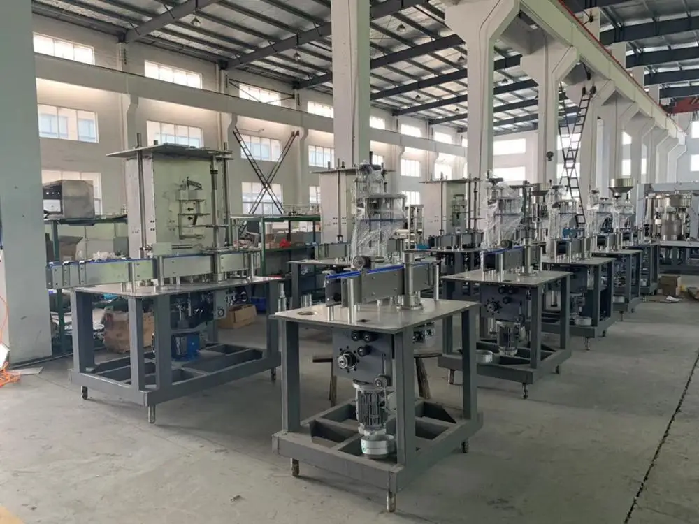 Automatic Champagne sparkling wine cork capping machine