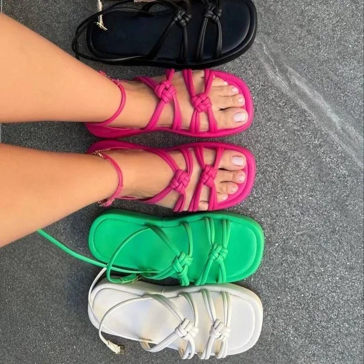 Hot selling design green round head one line buckle thick bottom woven beach slides slippers flat sandals for women and ladies