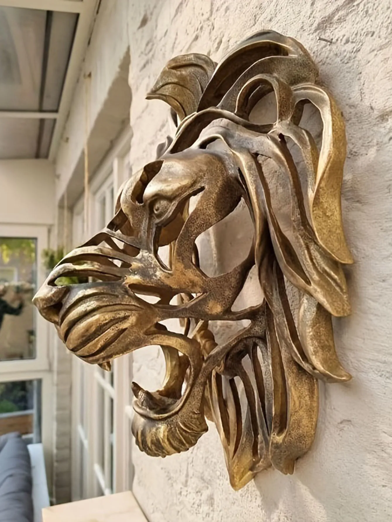 New Gold Hollowed Out lion Head Statue Resin Crafts Wall Decorations Wall Hanging Decorative Ornaments