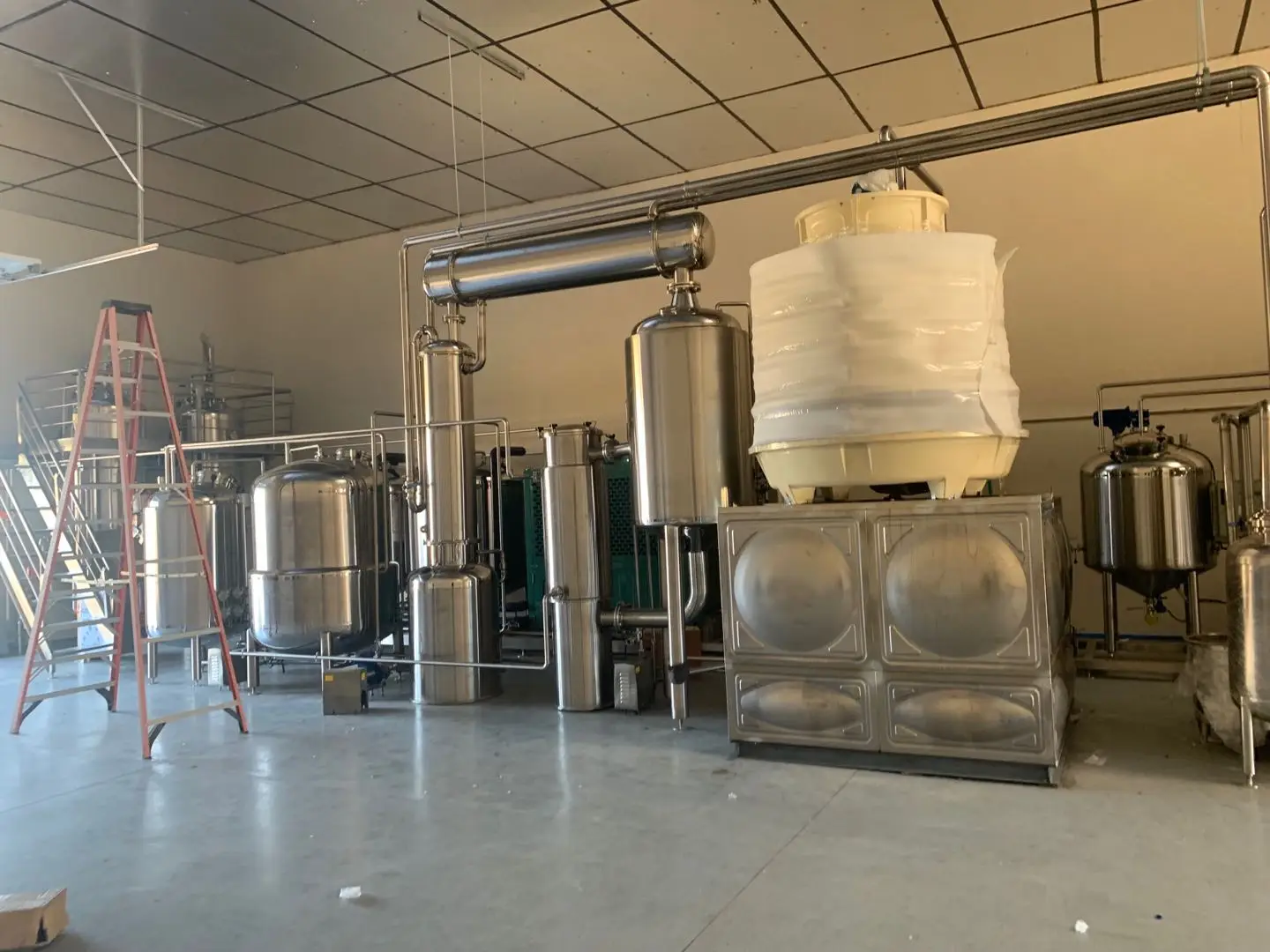  Краситель Belle1000l Cbd этанол экстракция фармоил экстракционное оборудование из нержавеющей стали магазины продуктов питания и напитков предоставляется 3 года