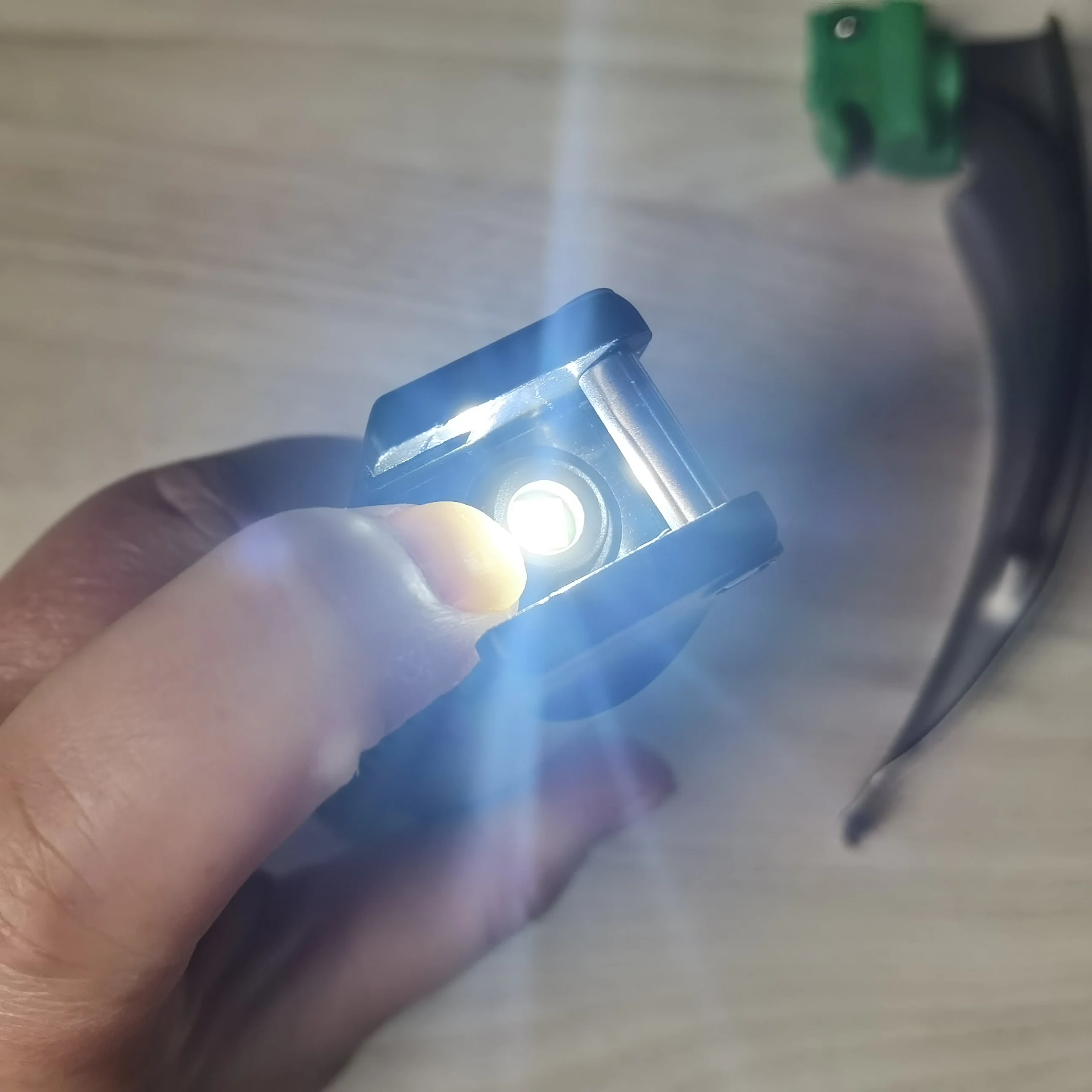 price of ANSHIDA disposable c-mac anesthesia  laryngoscope set