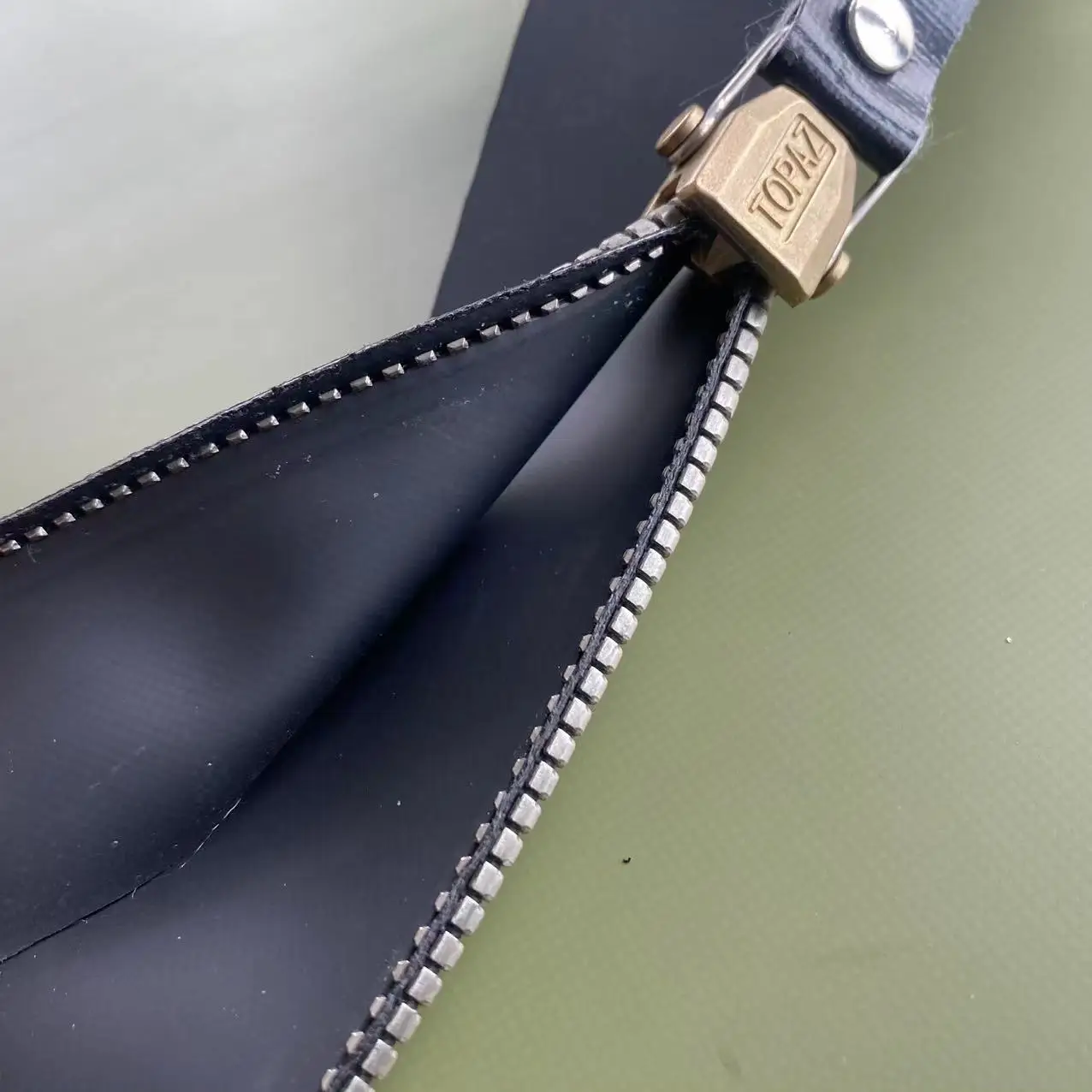 TOPAZ Airtight Zipper for Ice Rescue Suit TPU Weldable Suits Manufacturer