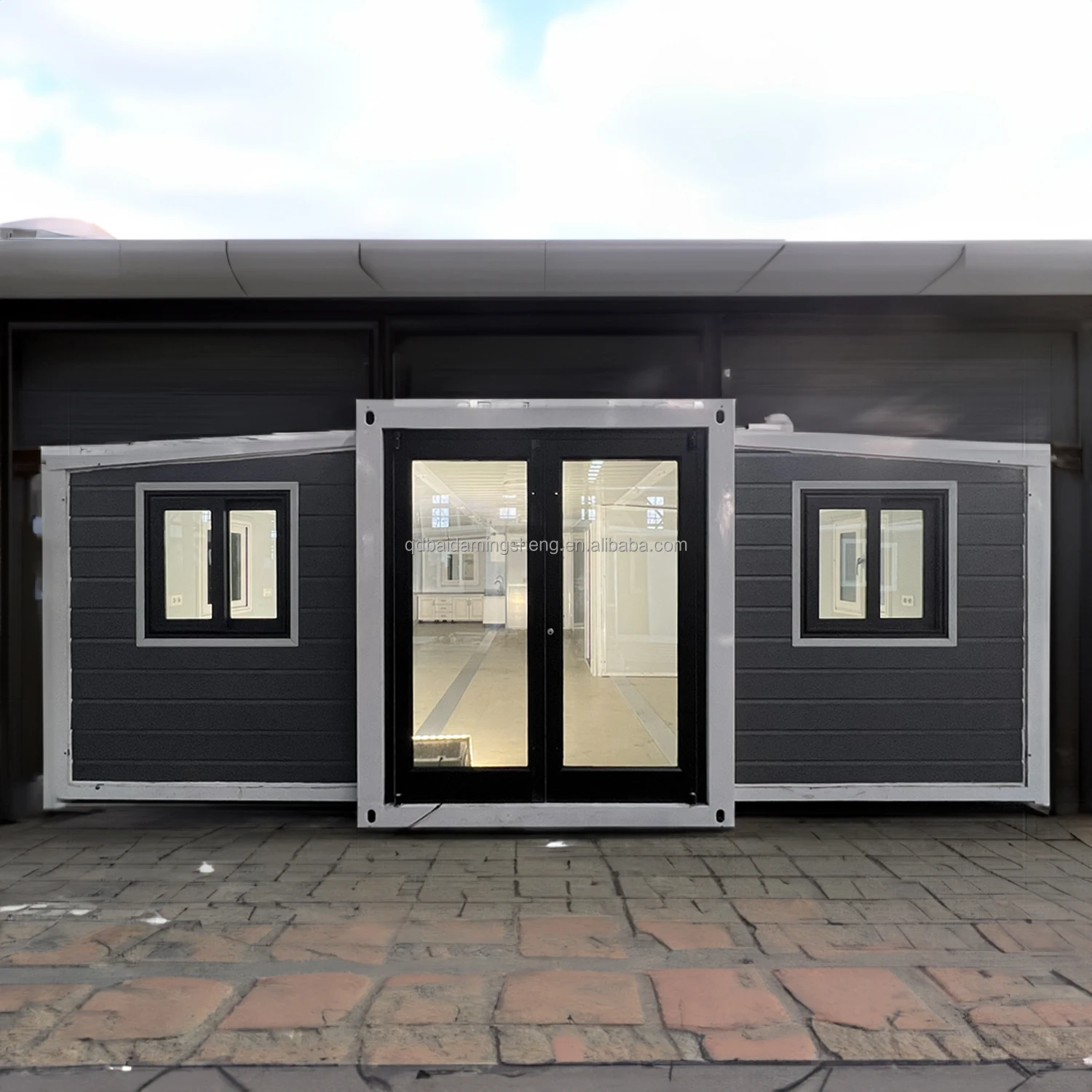 Luxury High Quality 20Ft 40Ft Fireproof Portable Cargo Japan Container 3 Bedrooms Expandable Folding House