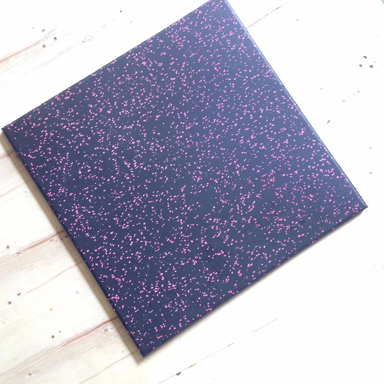 Фабричный дешевый коврик для игровой площадки, нетоксичный, легко моющийся, огнеупорный, легкая конструкция, уличный игровой коврик