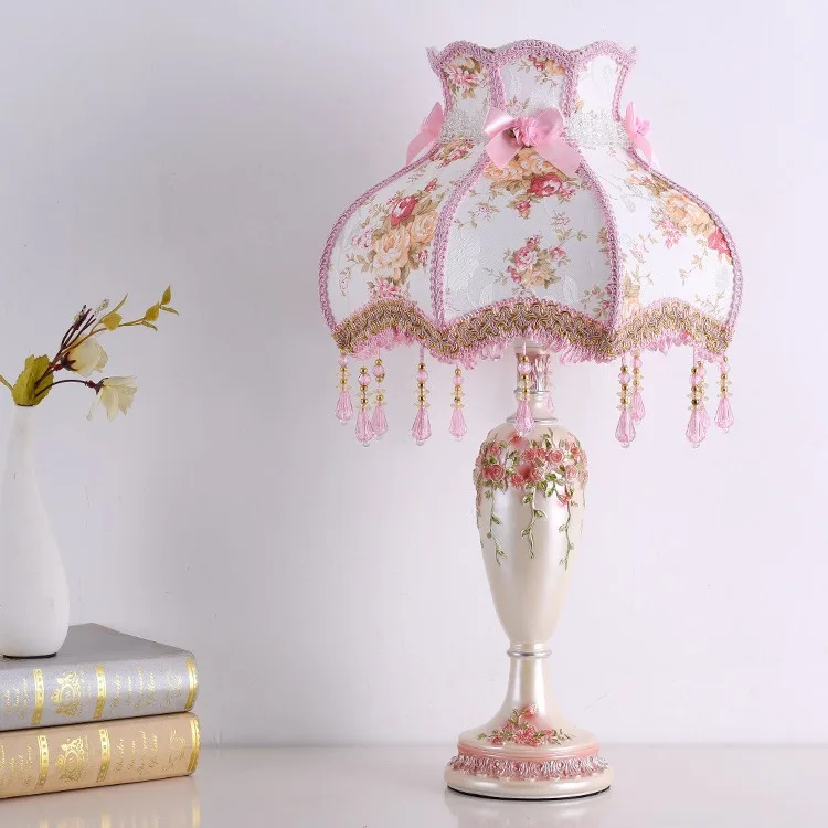 European Princess Warm Table Lamp Mid-Century Desk Lamps Reading Fabric Lamp Shade for Living Room  Bedroom