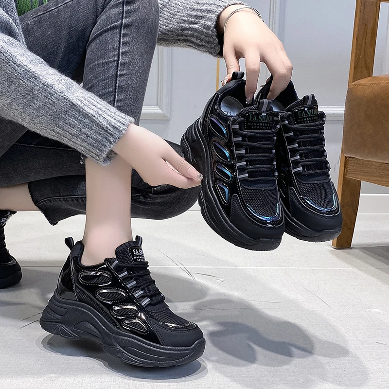 Женские сетчатые кроссовки на танкетке, повседневные дышащие спортивные туфли на шнуровке, со скрытым каблуком, увеличивающие рост, 2022