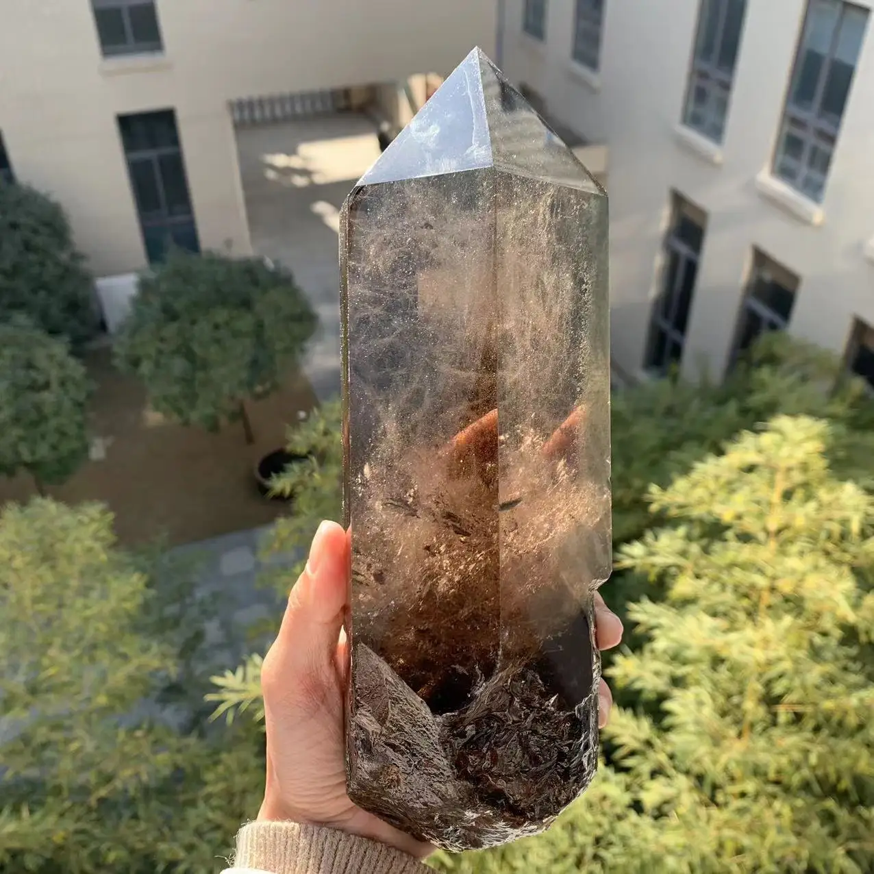 Wholesale Crystal Towers Smoky Cheap Price Dark Big Size Hexagon Wands Prism Engraved Miner Crafting Crystal Quartz Tower Points