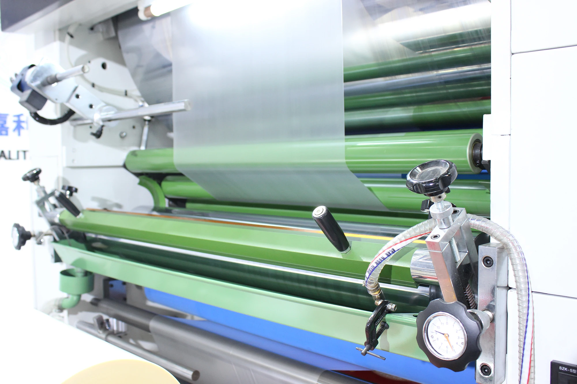 NFM-H1080 Auto Pilot Large Format 25inch Cold Laminator Machine