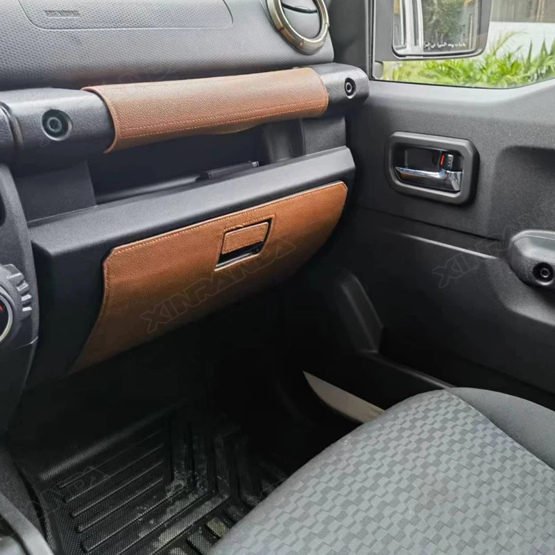 5-door Jimny Handles Retro Leather Copilot Armrest Handbrake Inside Handle Cover For Suzuki Jimny JC74 2023 2024 5 Door 4 Door