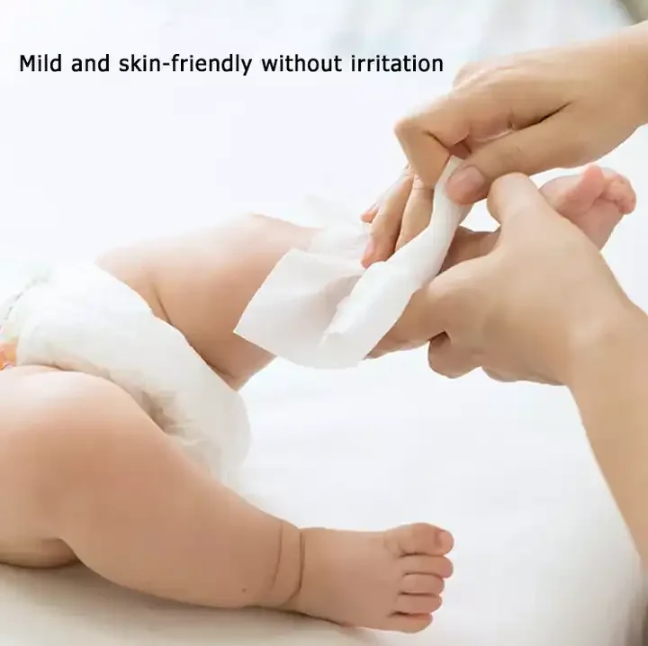 Brand name Free Sample Baby Wipes for baby Disposable Portable Cleansing Wipes Free Alcohol scented Baby Wet Wipes