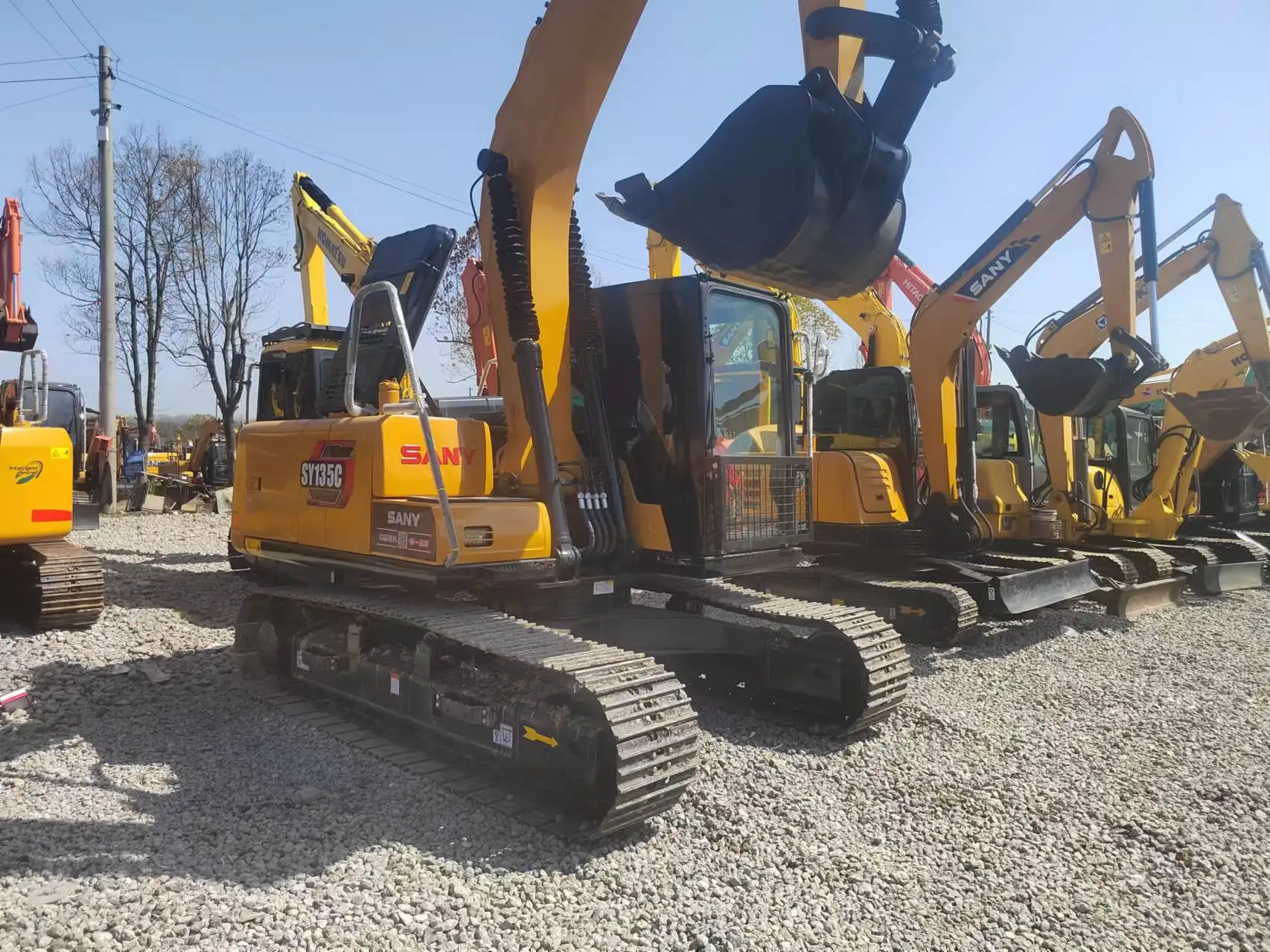 Экскаватор SANY 135C почти в новом состоянии подержанный экскаватор по низкой цене для продажи