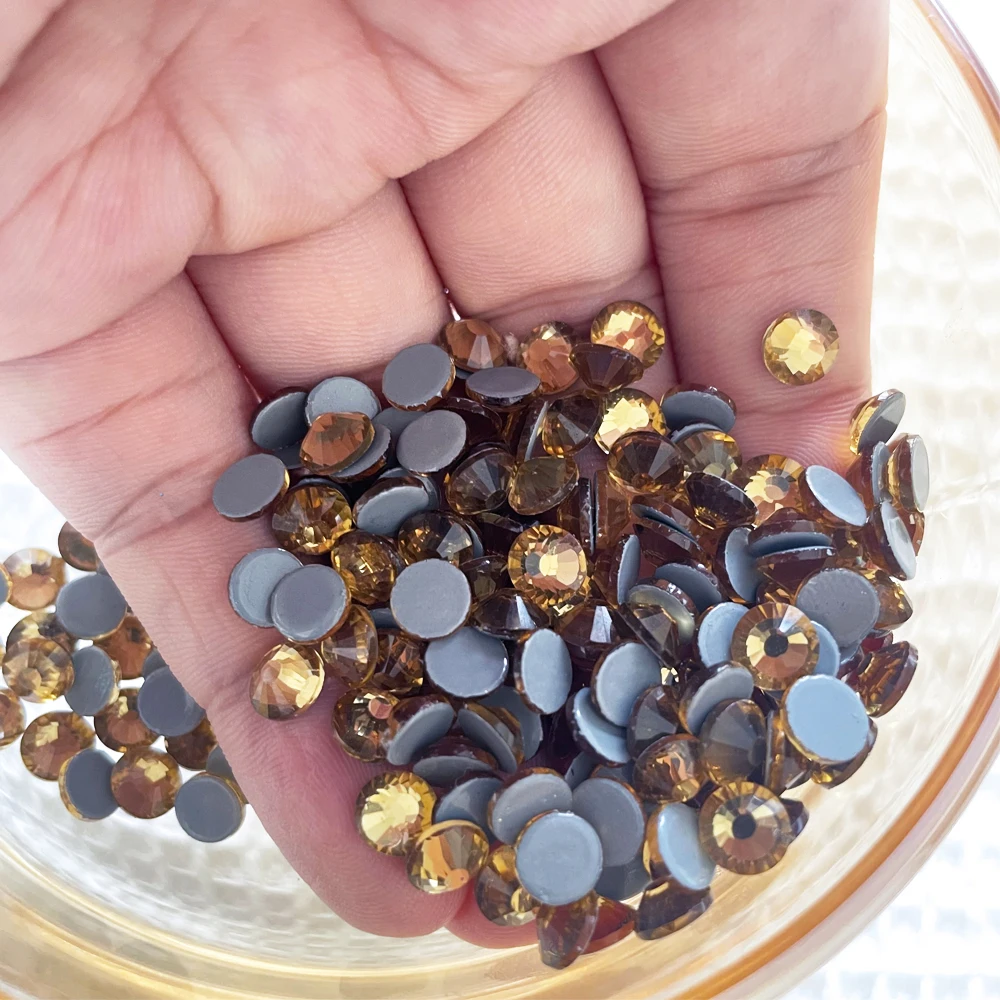 Yantuo wholesale Strong Glue hotfix flatback rhinestones Lt.Col.Topaz colors hot fix flatback rhinestone For Dance Dress