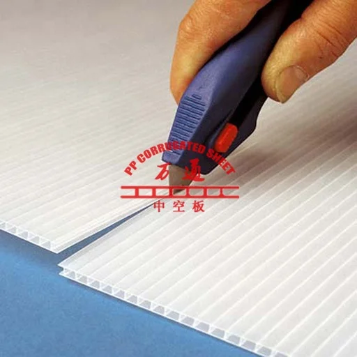 Transparent coroplast corrugated plastic sheet for templating