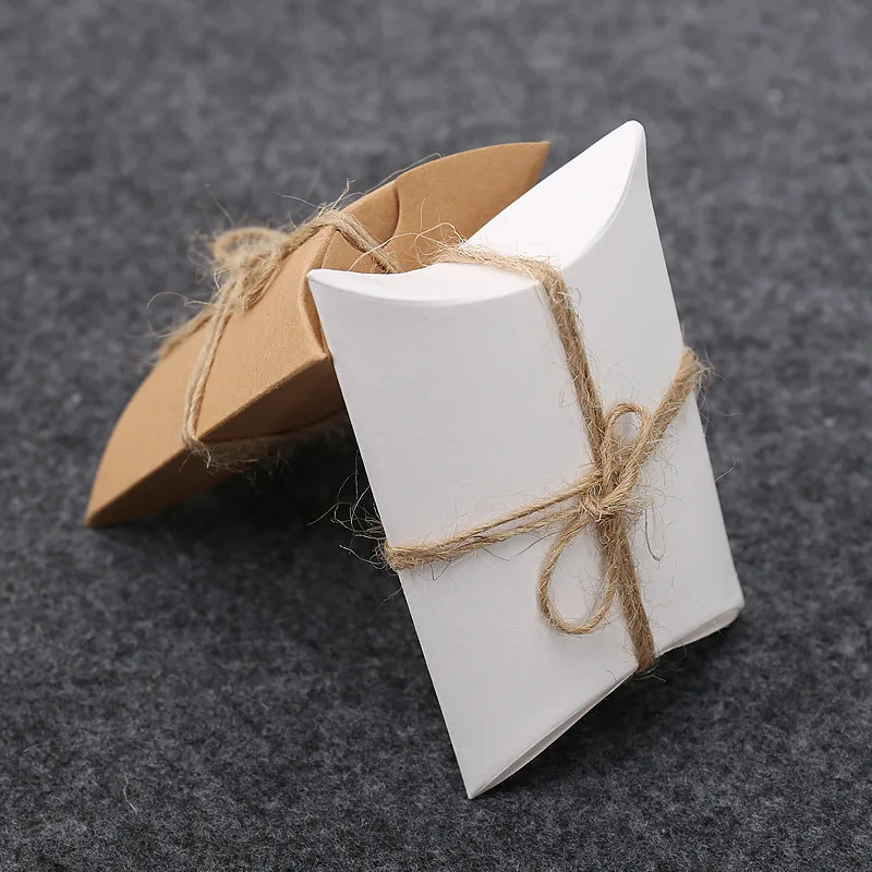 Customised Wedding Favor Pillow Gift Box Packaging Eco Friendly Kraft Paper Chocolate Perfume Lipsticks Small Pillow Box