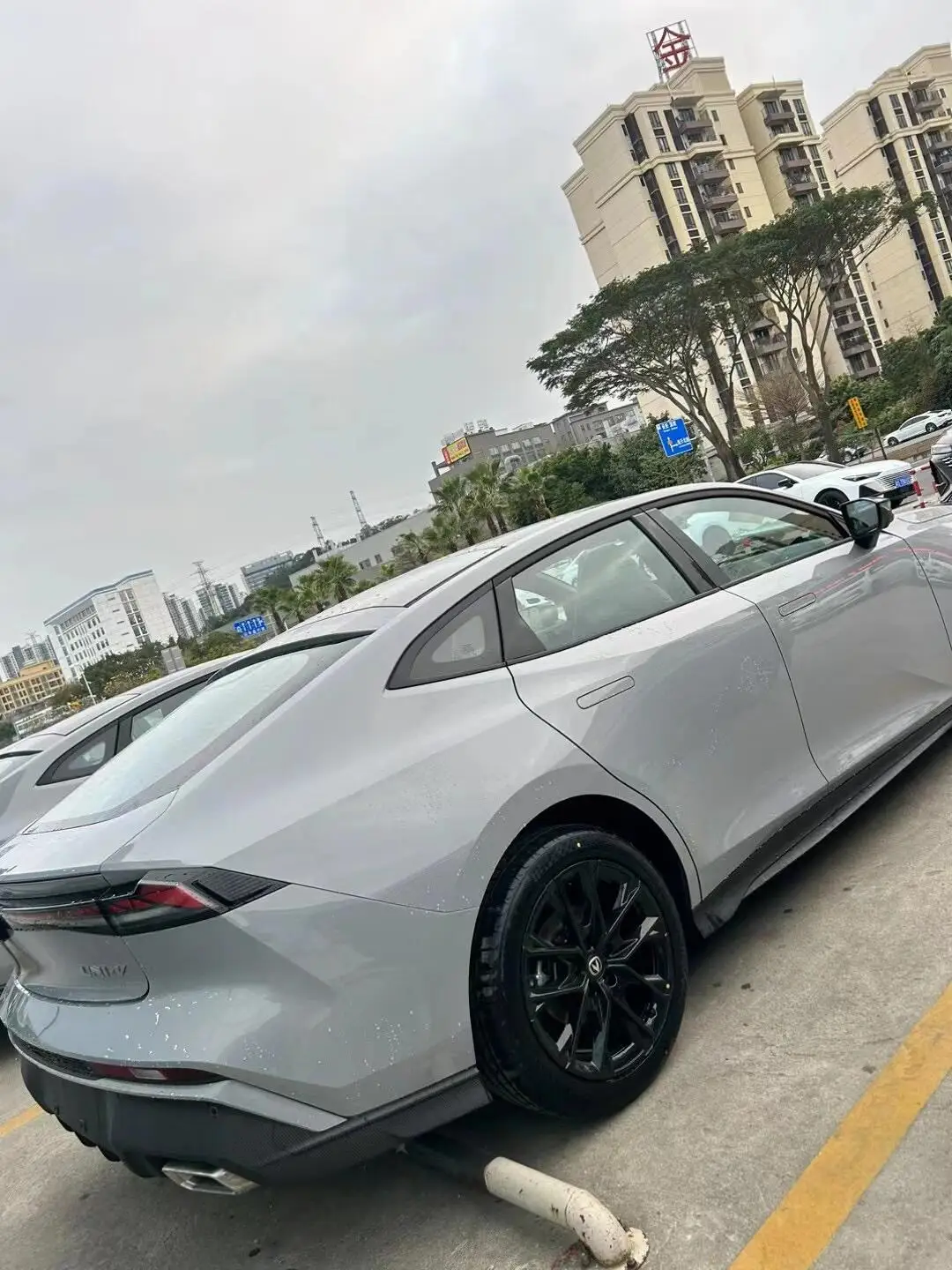 Changan UNI-V высококачественный 5-дверный 5-местный хэтчбек Подержанный автомобиль компактный передний привод автомобилей Китай shangan univ uni v