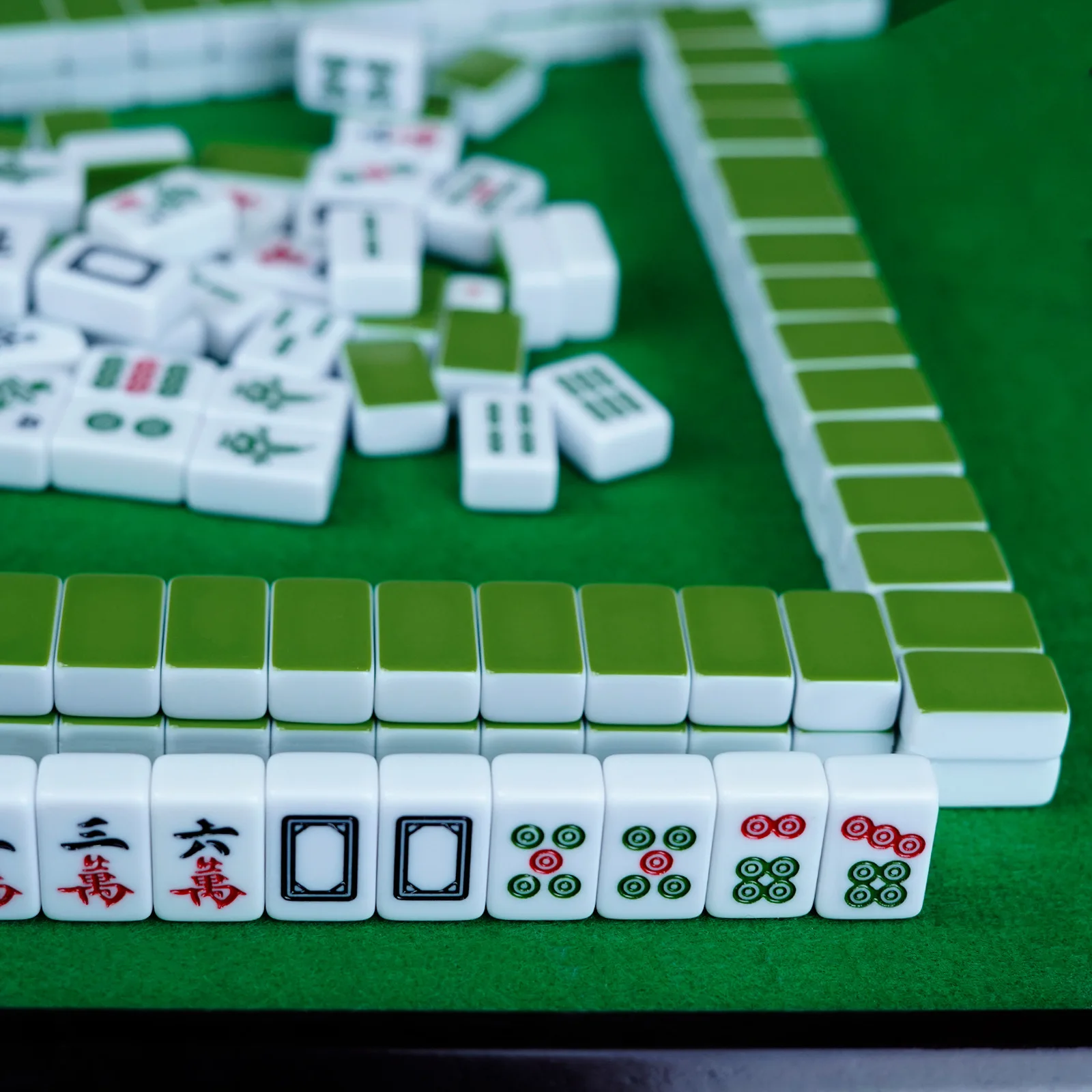 Custom Portable Chinese Mahjong Game Set Traveling Mini Mahjong Set 24mm 144pcs Mahjong