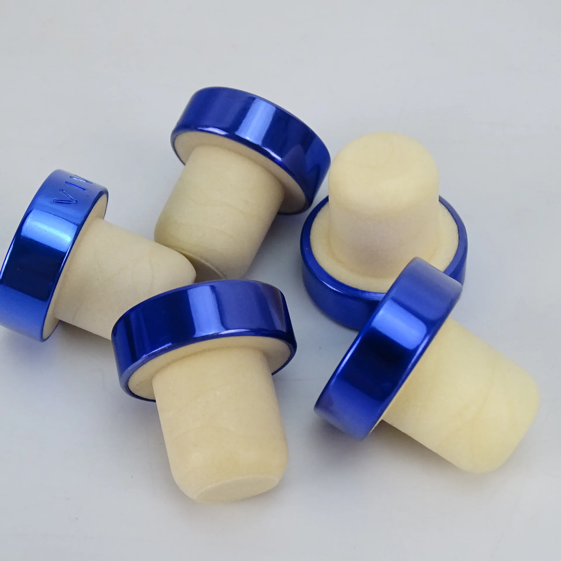 Wholesale Custom Luxury Wooden Aluminum Bar Top T Shape Wine/spirits Synthetic Cork Stopper