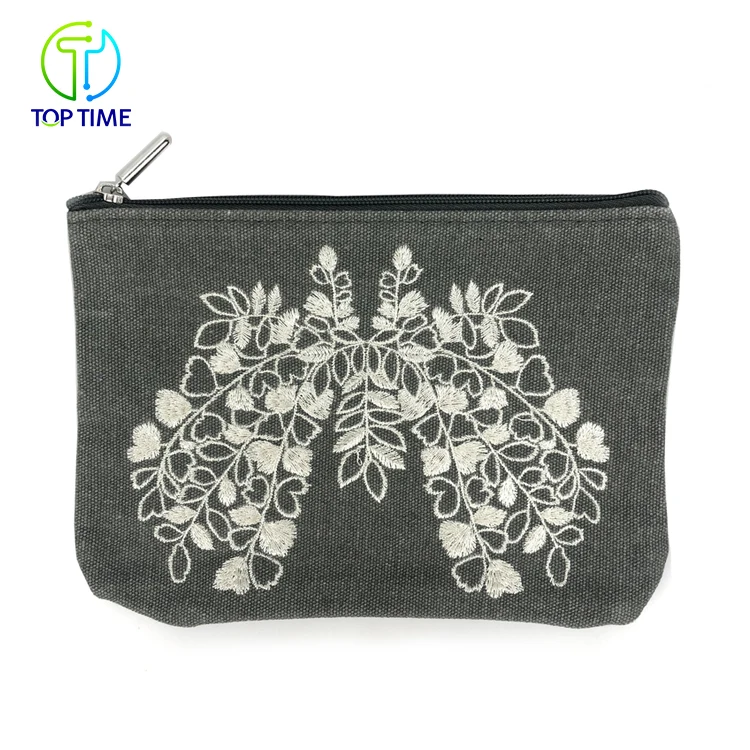 
Factory Wholesale Fashion Customize Logo Embroidered Decoration And Zipper Closure Small Canvas Change Purse 