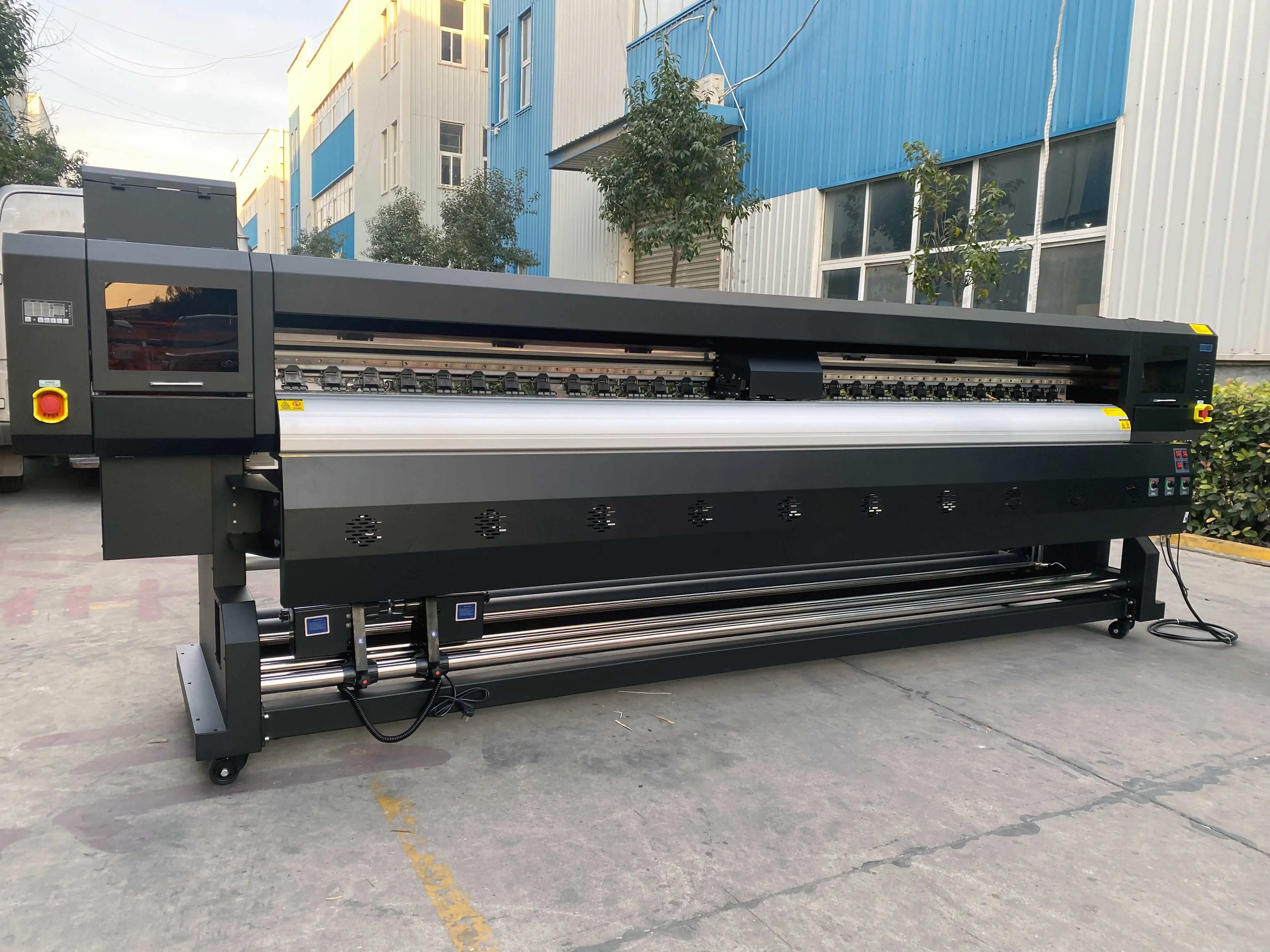 WorldColor 2024 Large Format 3.2m Automatic Inkjet Printer with Multi-Head Eco Solvent Ink for Advertising PVC Label Printing