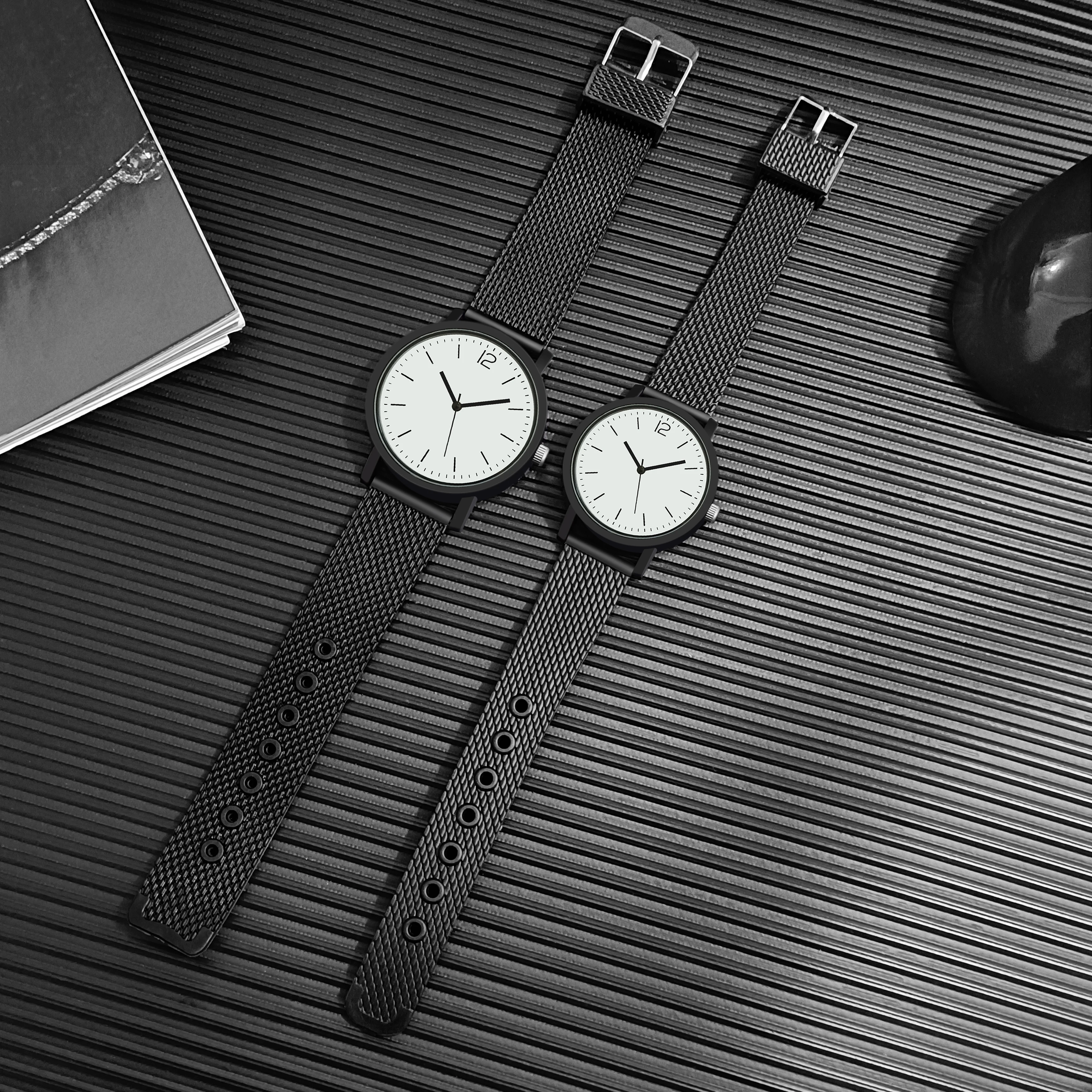 WJ-11009 New Fashion Simple Trend Popular Plastic Belt Strap Quartz Watches Couple Lovers Accept Custom Logo