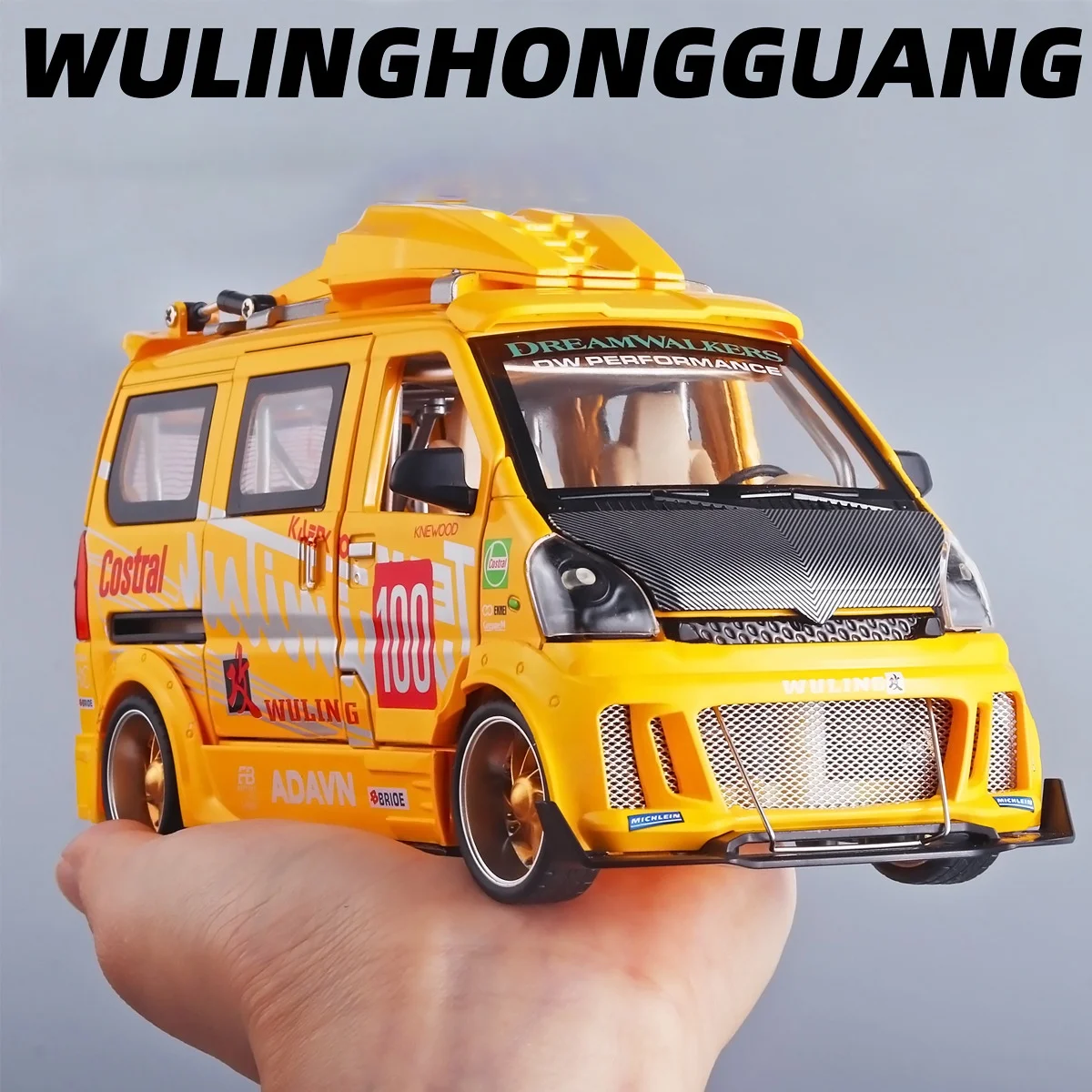Hot WULING 1:24 Alloy Diecast Car Classic Hobby Grade Model Collection Gift Kid Toys With Light mini Modified Van For Adults