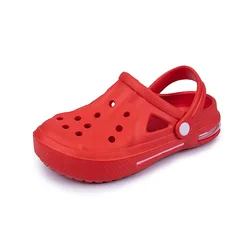 2021 New Clogs Each Pair with Smiley Face Buckle 202 Smiley Face Couple Air Cushion Hole Shoes Men Sandals