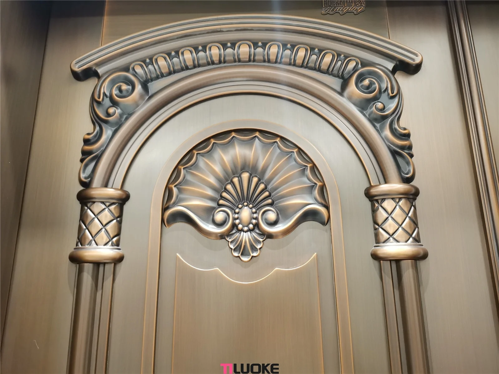 Luxury house entrance front door design real copper material decorative  armored security doors
