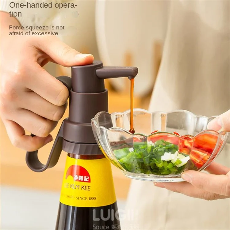 Simple With Handle Non-slip Kitchen Seasoning Bottle Press Oil Consumption Salad Ketchup Squeeze
