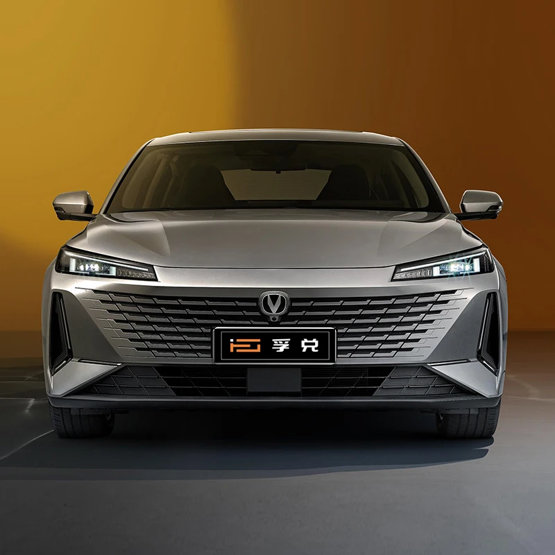 Бензиновые автомобили от производителя Changan Yida спортивные новые бензиновые лидер продаж 2023 новый автомобиль из Китая оптовая цена бензиновый