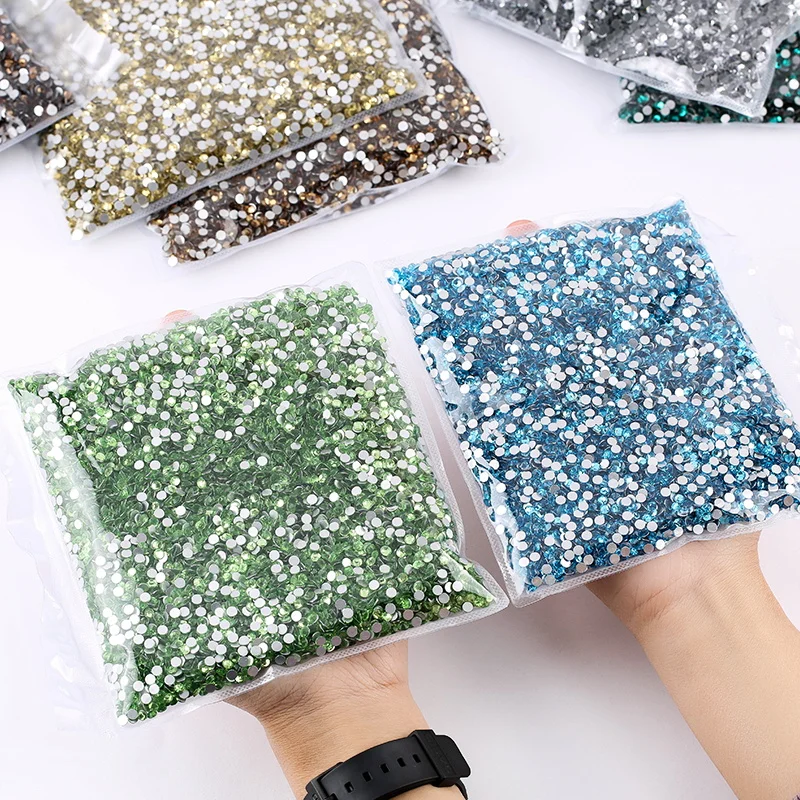 Selling Blingbling 10packs 14400pcs Nail Art Rhinestone in Bulk Glass Crystal Flatback Rhinestones for Nails