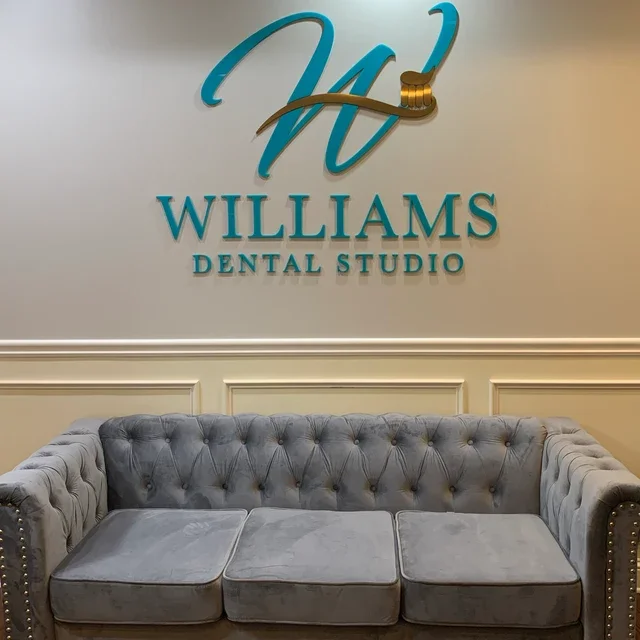 Personalized Acrylic Cut Name Sign Wedding Birthday Party Decoration Mirror Gold Custom Name Wall Hanging Party Gifts