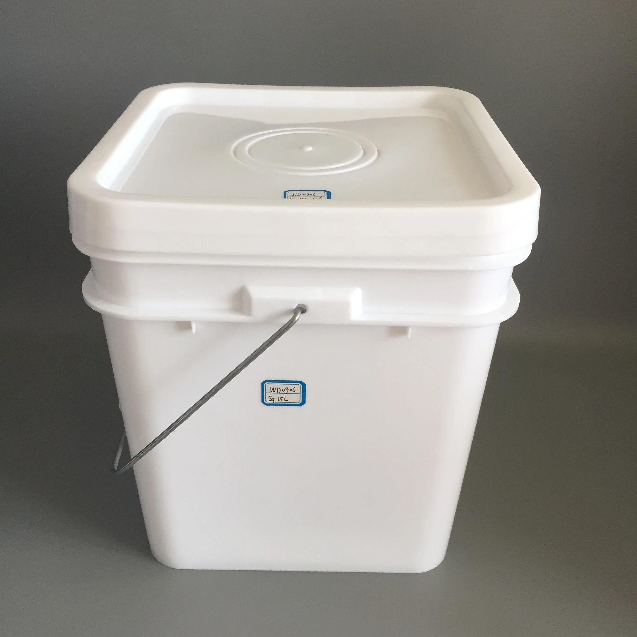 square plastic bucket pail with lid 15liter