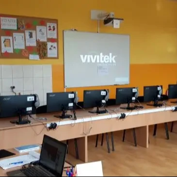 Цифровое оборудование комнаты голоса