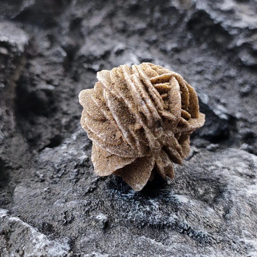 Natural desert rose plants crystals healing stones adenium seeds desert rose rough stone for decoration