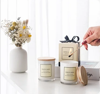 Hot Selling Soy Wax Long Burning Candles with Wooden Lid or High End Gift Box in Glass Jar