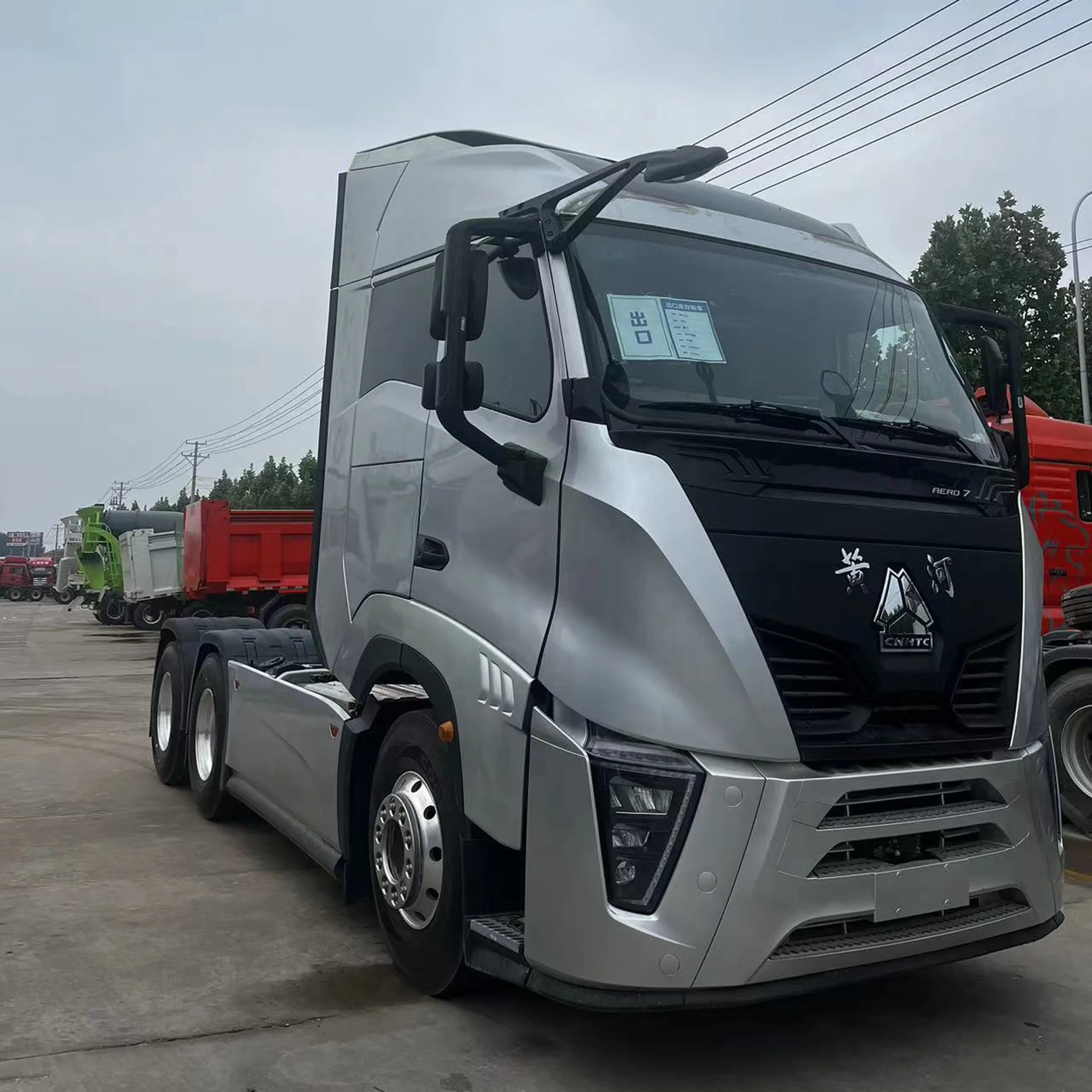 Hot Sale Tractor Huanghe X7 6X4 Euro 6 Fuel Gas Airbag Bridge Automatic Transmission