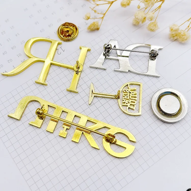 Luxury custom metal crafts decoration letter brooches pin butterfly clutch for women men suit lapel pin badge