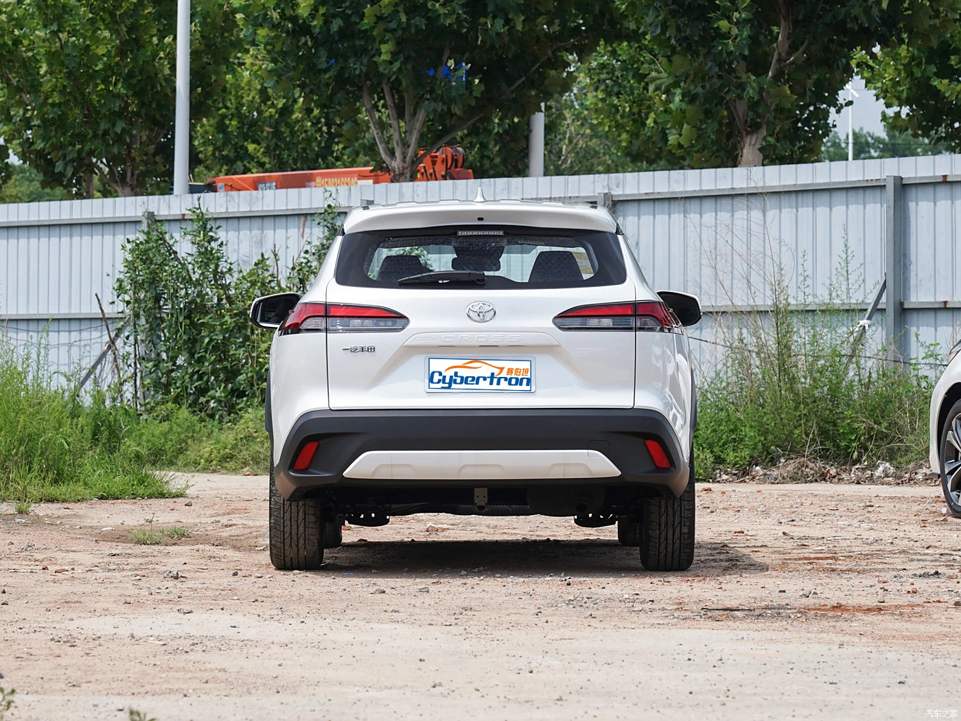 2024 Toyo-ta Corollas Cross Hybrid 2.0L New Car Luxury High Speed Made in China Gasoline Car SUV FWD 5 Seats Deposit