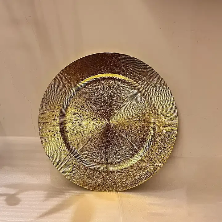 factory wholesale 13 inch black Gold charger plates wedding round plastic charge plates serving dishes