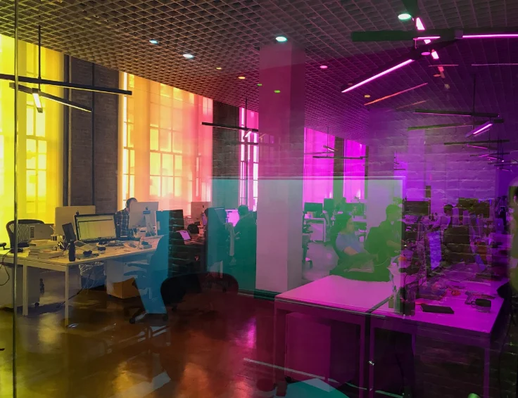 3M Comparable Quality Dichroic Nebula Window Film for Glass