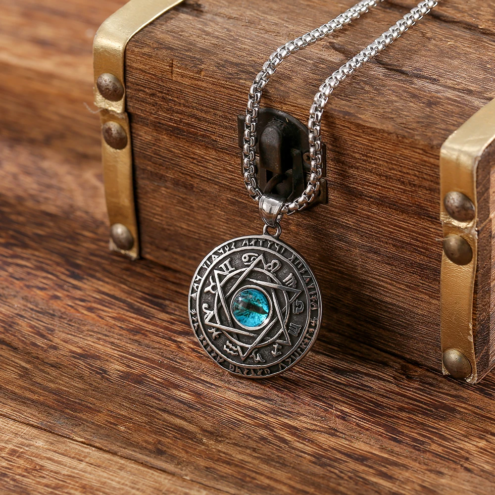 Gothic Punk Star Man Pendant Jewelry Silver Box Link Chain Waterproof Stainless Steel Eye Necklace