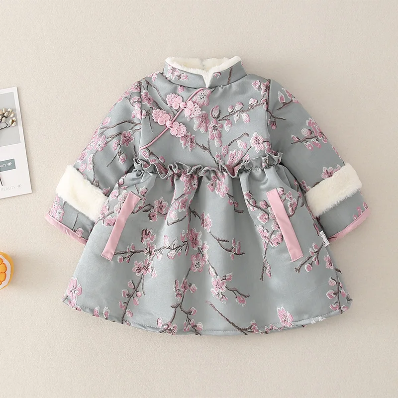 
Fashionable Chinese style baby girls winter warm fur jacket Snow Suit with embroidered flower decoration 