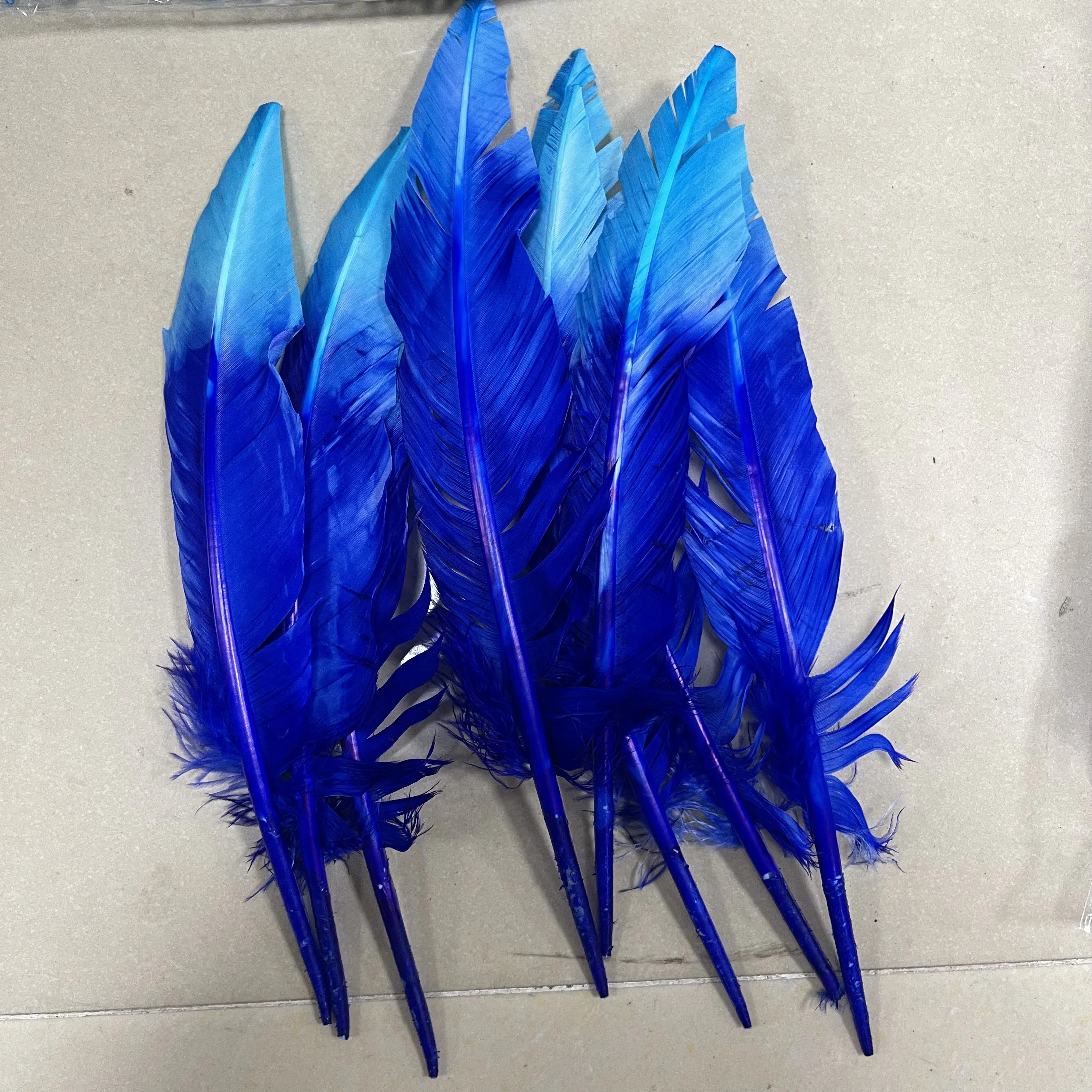 Wholesale Blue Aqua Series Carnival Costume Accessory Dyed Nature Feathers Rooster Ostrich Turkey Christmas Easter Celebrations